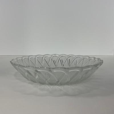 -86- GLASSWARE | Pretzel Indiana Glass Co. | Bowls