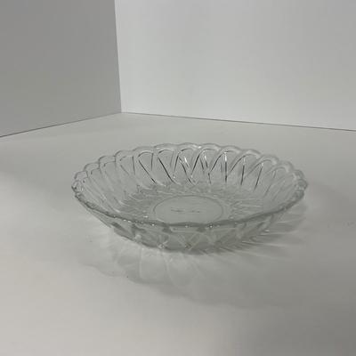 -86- GLASSWARE | Pretzel Indiana Glass Co. | Bowls