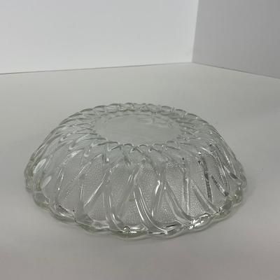 -86- GLASSWARE | Pretzel Indiana Glass Co. | Bowls