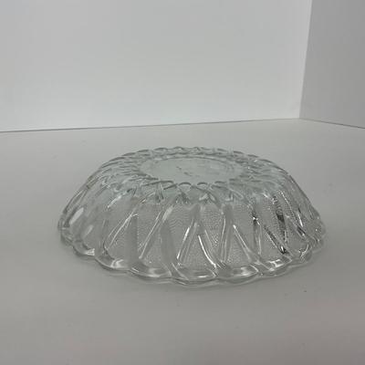 -86- GLASSWARE | Pretzel Indiana Glass Co. | Bowls