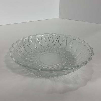-86- GLASSWARE | Pretzel Indiana Glass Co. | Bowls