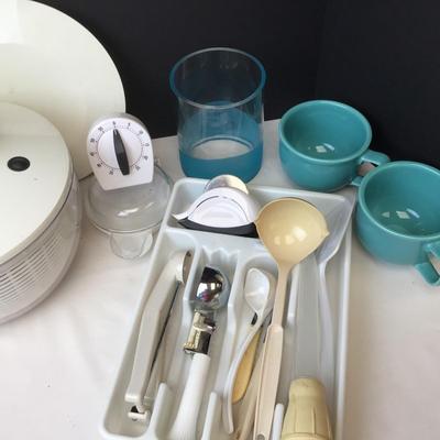 444 OXO Salad Spinner & Utensils