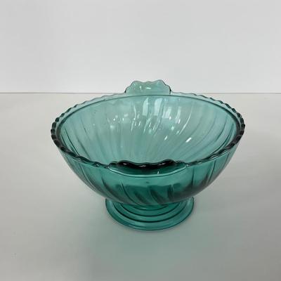 -89- GLASSWARE | Swirl Jeanette Glass Co. | Ultra Marine Two Handled Bowl