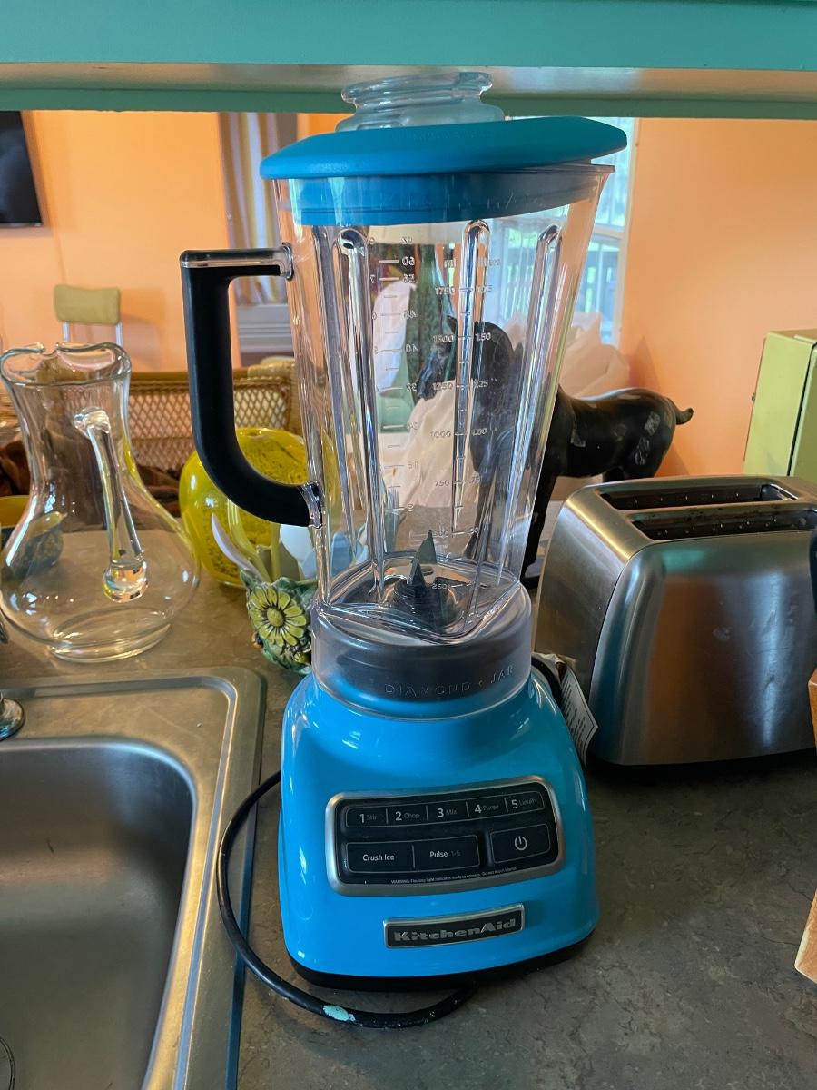 Vintage kitchen aid blue blender