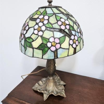 Lot #58 Contemporary Stained Glass Table Lamp - good condition