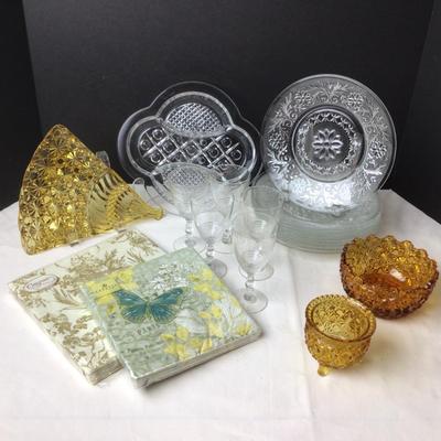 478 Amber & Glass Lot