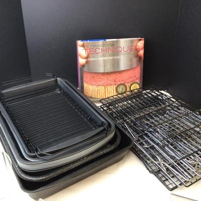 481 Large Baking Sheet Lot