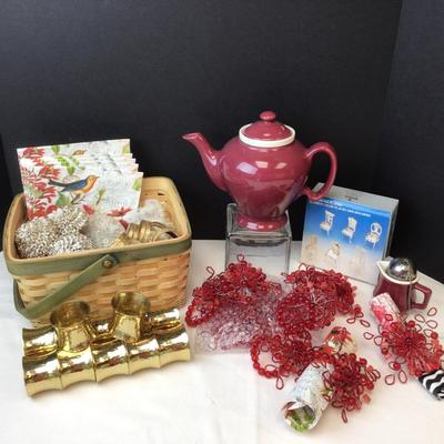 490 McCormick Teapot & Napkin Ring Lot