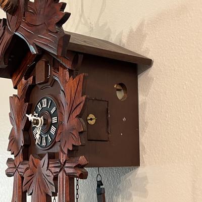 BLACK FOREST ~ Working Cuckoo Clock ~ *Read Details