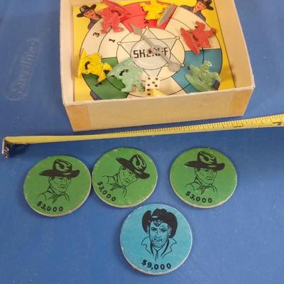 LOT 61   OLD HOPALONG CASSIDY GAME BOARD PIECES