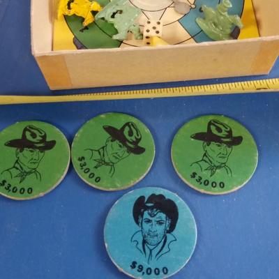 LOT 61   OLD HOPALONG CASSIDY GAME BOARD PIECES