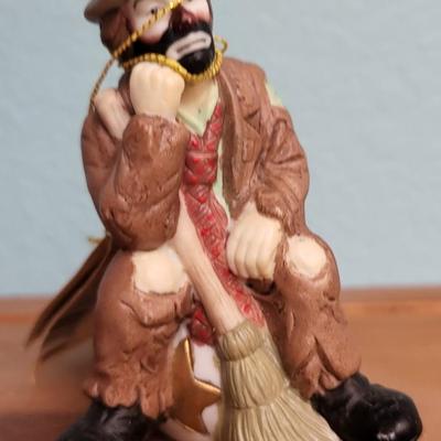 5 Flambro Emmett Kelly Jr Hobo Clown Figurines