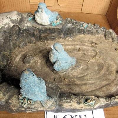 Lot 145: Flat Outdoor Garden Birdbath