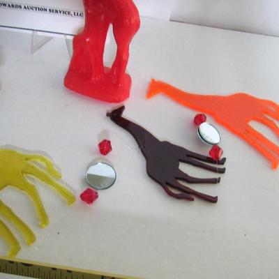 Decorative Giraffe Lot