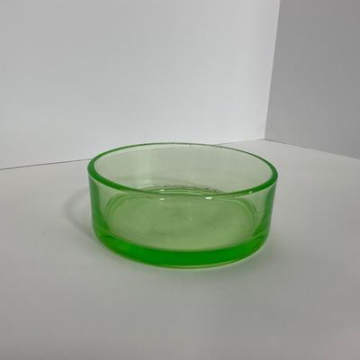 -104- URANIUM | Green Depression Heavy Bowl