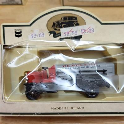 12 Chevron 1990 Commemorative Series