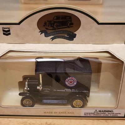 12 Chevron 1990 Commemorative Series