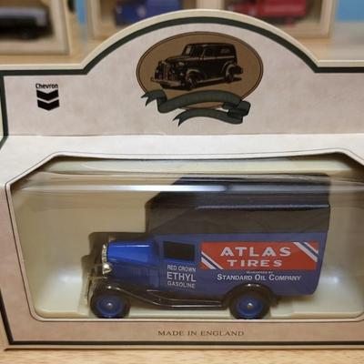 12 Chevron 1990 Commemorative Series