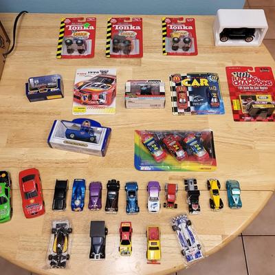 29 Collectable Car Lot