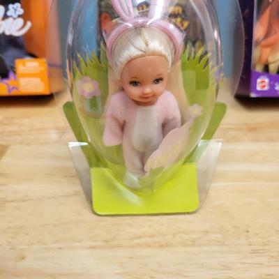 13 Collectable Barbie Lot