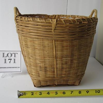 Handled Basket, 10" Tall