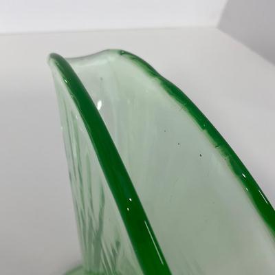 -109- URANIUM | Glass Ribbed Fan Shaped Vase