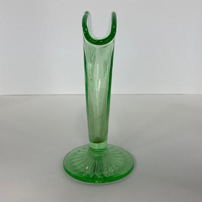 -109- URANIUM | Glass Ribbed Fan Shaped Vase