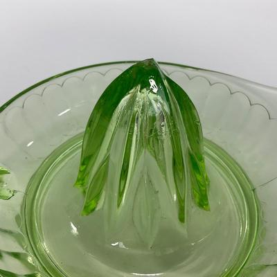 -111- URANIUM | Large Green Glass Juicer