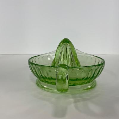 -111- URANIUM | Large Green Glass Juicer