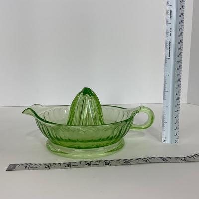 -111- URANIUM | Large Green Glass Juicer