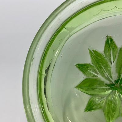 -111- URANIUM | Large Green Glass Juicer