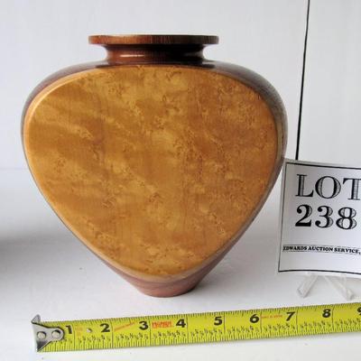 Signed Warren Vienneau, 3/16/88, Very Nice Hand Made Solid Wood Vase, Burl Sides