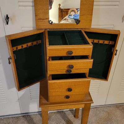 Small Wood Jewelry Box