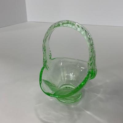-122- URANIUM | Art Glass Vaseline Mini Baskets