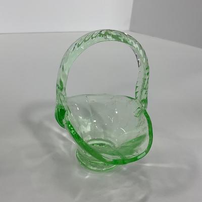 -122- URANIUM | Art Glass Vaseline Mini Baskets