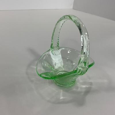 -122- URANIUM | Art Glass Vaseline Mini Baskets