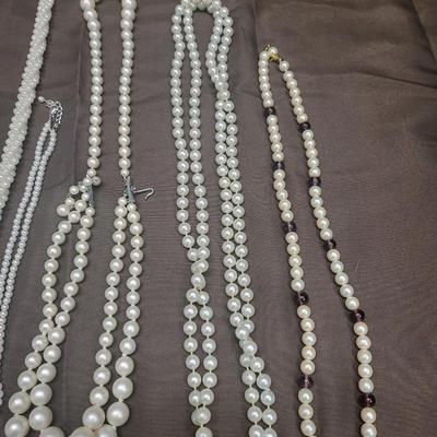 Pearl Jewelry Lot