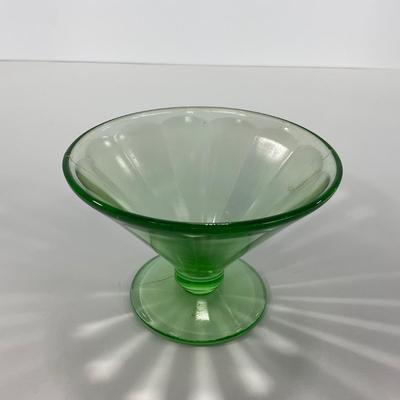 -124- URANIUM | Optic Panel Vaseline Green Sherbets