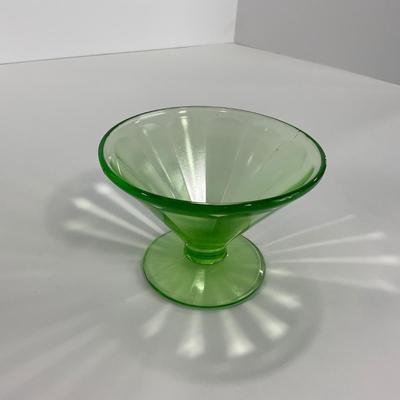 -124- URANIUM | Optic Panel Vaseline Green Sherbets
