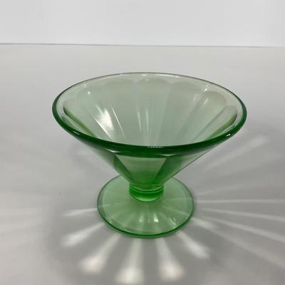 -124- URANIUM | Optic Panel Vaseline Green Sherbets