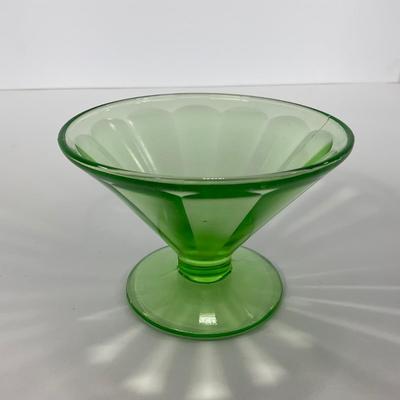 -124- URANIUM | Optic Panel Vaseline Green Sherbets