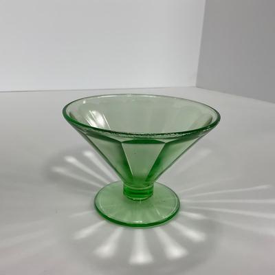 -124- URANIUM | Optic Panel Vaseline Green Sherbets