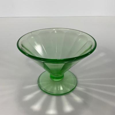 -124- URANIUM | Optic Panel Vaseline Green Sherbets