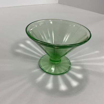 -124- URANIUM | Optic Panel Vaseline Green Sherbets
