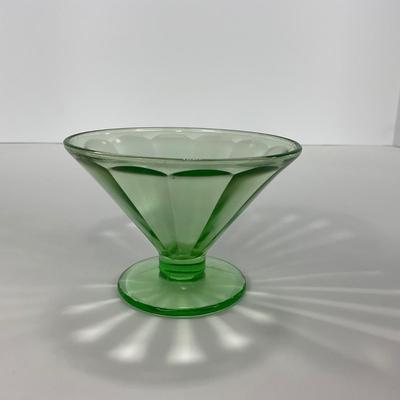 -124- URANIUM | Optic Panel Vaseline Green Sherbets