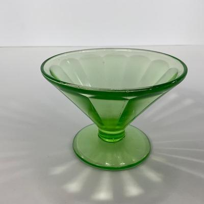 -124- URANIUM | Optic Panel Vaseline Green Sherbets