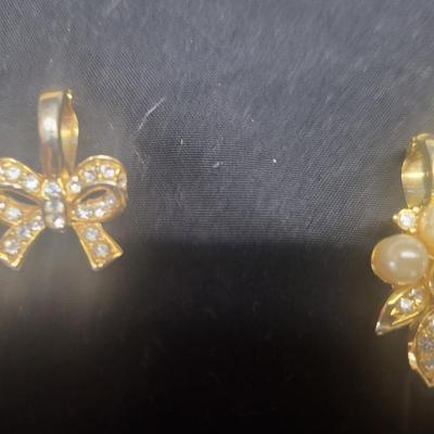 Roman/Trifari Jewlry Lot