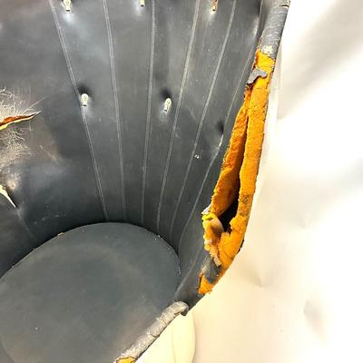 1578 Pair of ELDA Swivel Base Leather Chairs by Joe Colombo