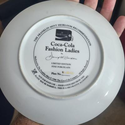 4 Collectable Plate Lot
