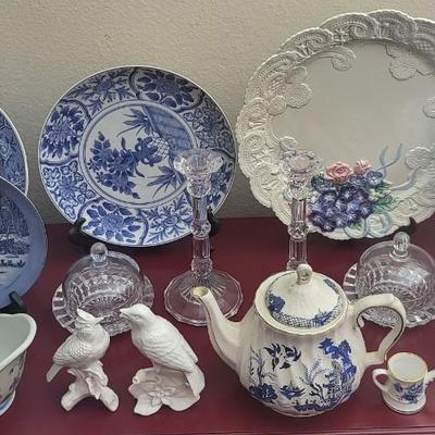 16 Piece China Lot